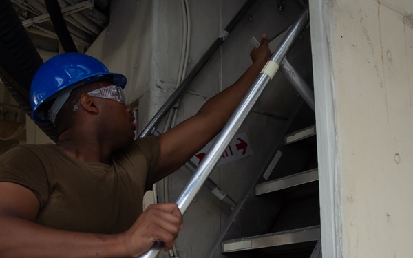 Ronald Reagan Sailors Conduct Berthing Rehabilitation