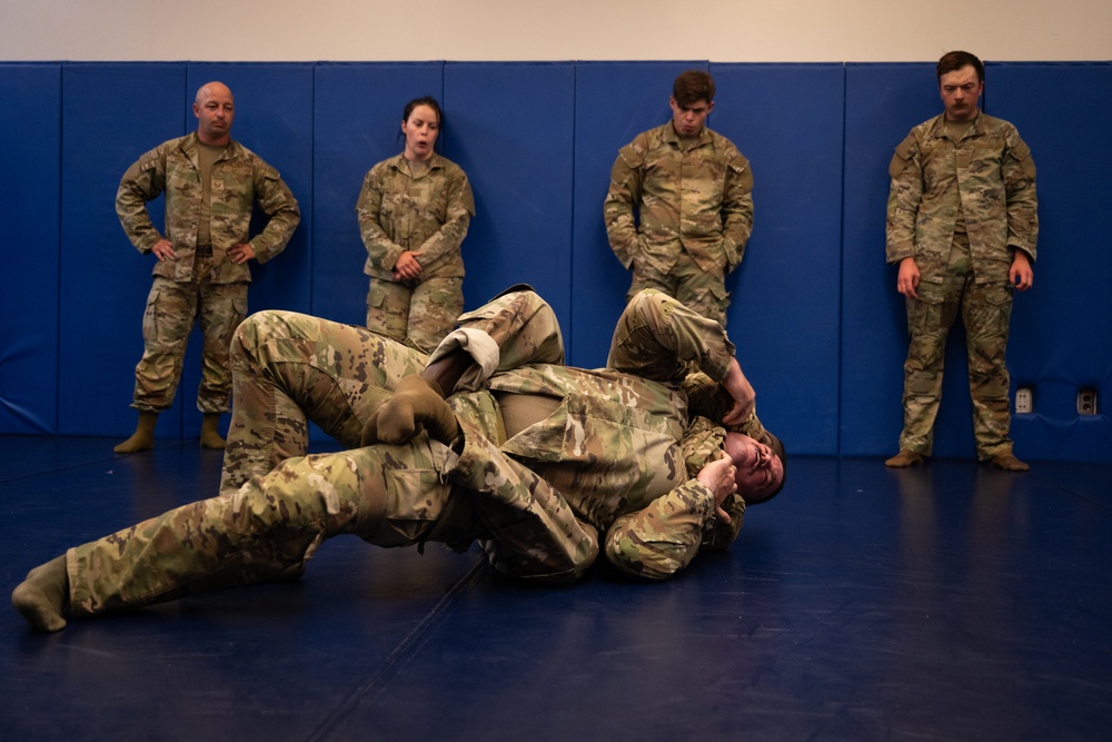 194th SFS hosts combatives course
