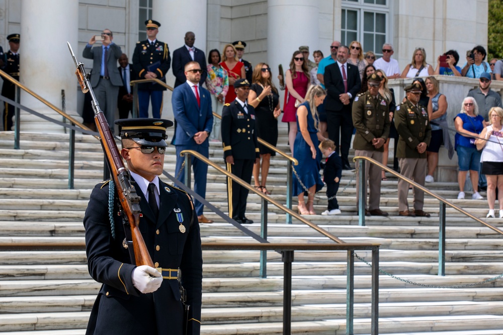 Washington Commanders participate in Army Honors Wreath Ceremony,  Sept. 23, 2025
