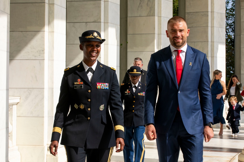 Washington Commanders participate in Army Honors Wreath Ceremony,  Sept. 23, 2025