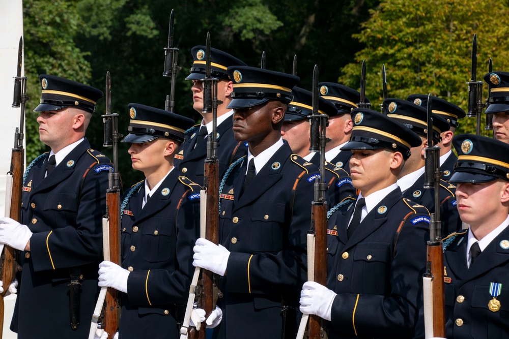 Washington Commanders participate in Army Honors Wreath Ceremony,  Sept. 23, 2025