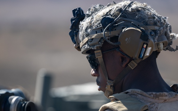 1st Bn., 11th Marines conduct direct fire artillery range