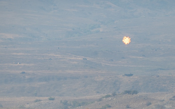 1st Bn., 11th Marines conduct direct fire artillery range