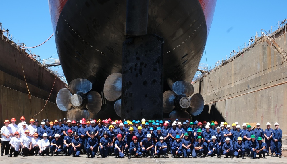 Coast Guard Cutter Polar Star prepares for return to Seattle after 308 days