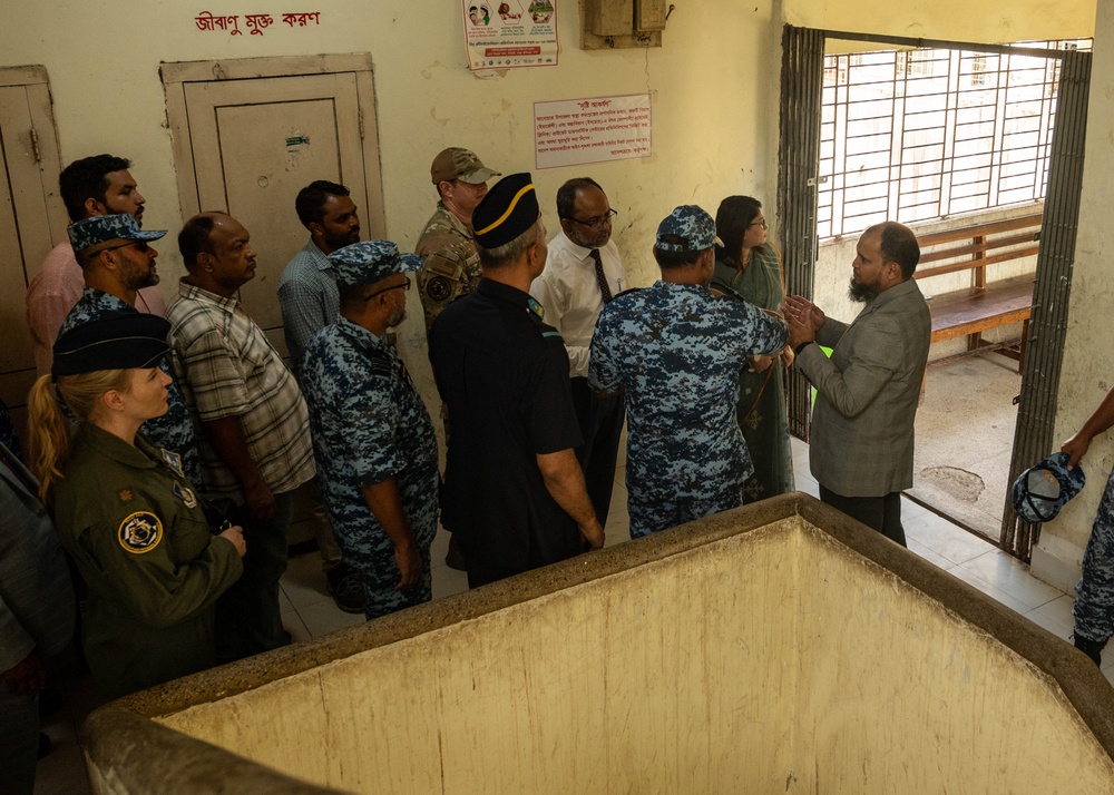 Local Bangladesh Hospital receives donation from U.S. Air Force