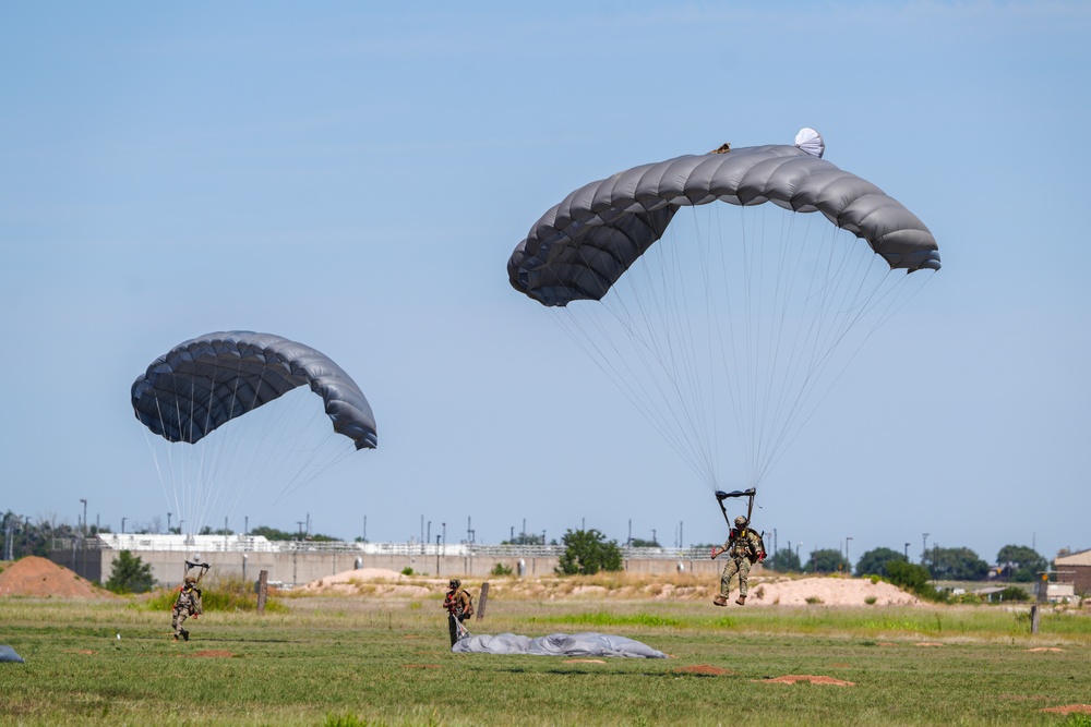 Cannon’s MC-130 supports Special Tactics Airborne Operations