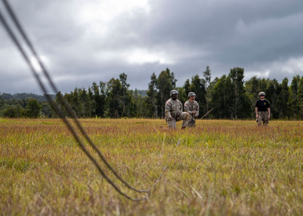 25th ID Enhances Readiness at Lightning Academy Air Assault Course