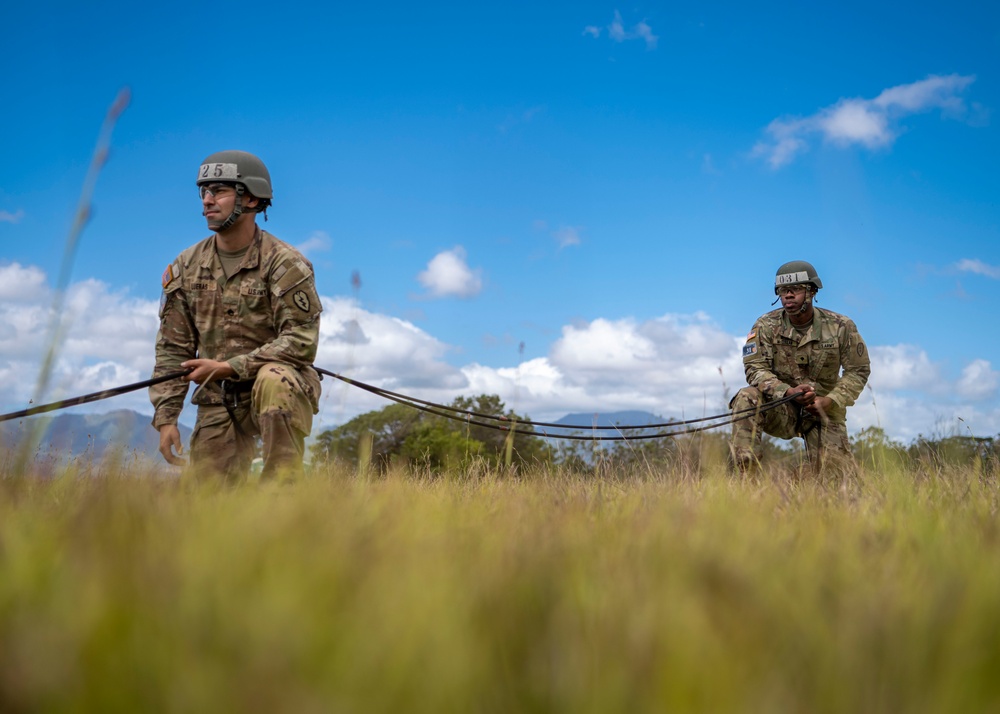 25th ID Enhances Readiness at Lightning Academy Air Assault Course