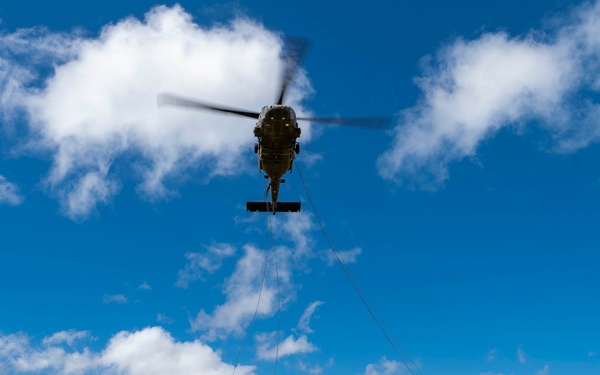 25th ID Enhances Readiness at Lightning Academy Air Assault Course