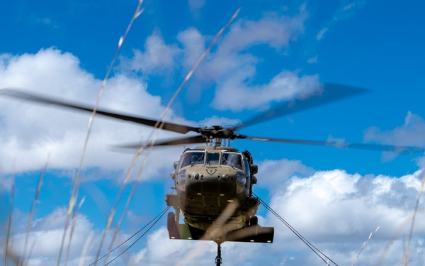 25th ID Enhances Readiness at Lightning Academy Air Assault Course