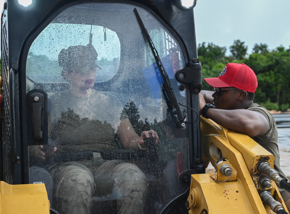 ALS Class 25-F enhances multi-capable readiness through varied career experiences