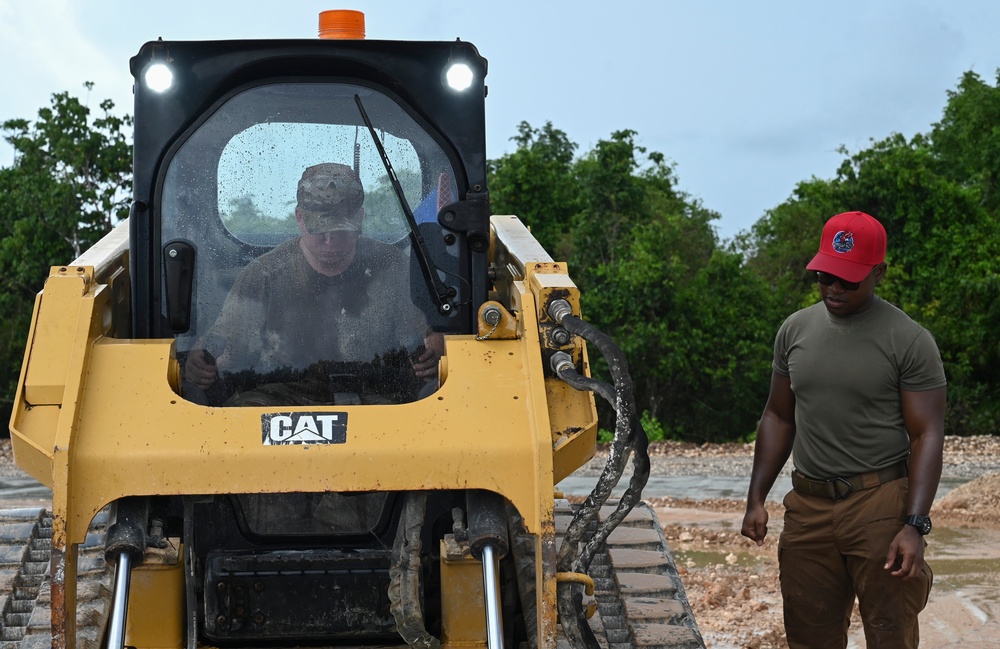 ALS Class 25-F enhances multi-capable readiness through varied career experiences