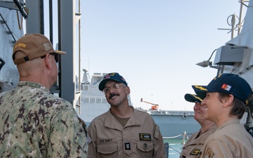SWOBOSS visits USS Sampson