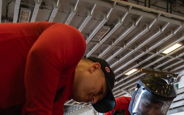 USS America (LHA 6) Conducts Ordnance Handling Evolution