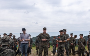 III MEF Commanding General Visits Marines, Meets with ROKMC Commandant During KMEP 25.2