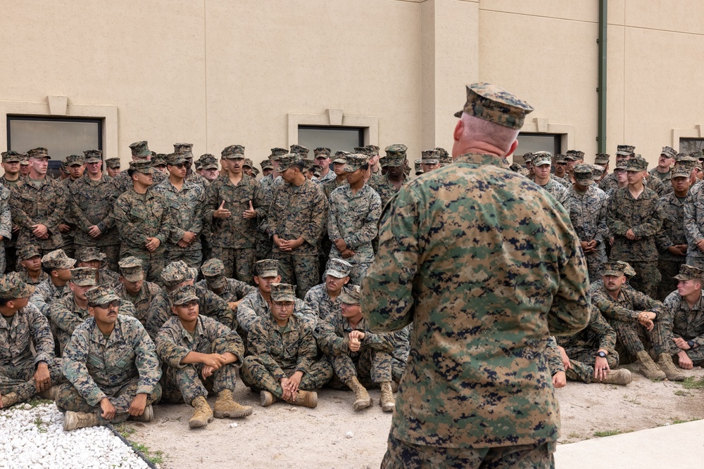 III MEF Commanding General Visits Marines, Meets with ROKMC Commandant During KMEP 25.2