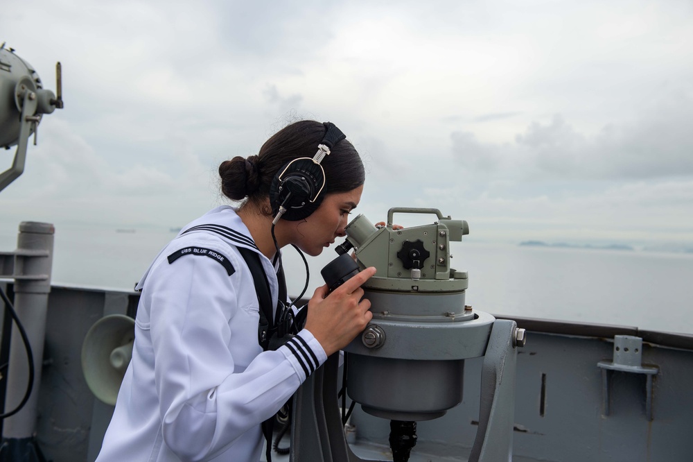 USS Blue Ridge (LCC19) arrives in Busan, South Korea