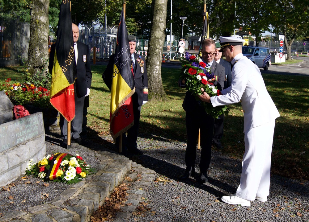 Wreath ceremony for the Royal Fraternal of the 10th and 23rd National Rifle Battalion