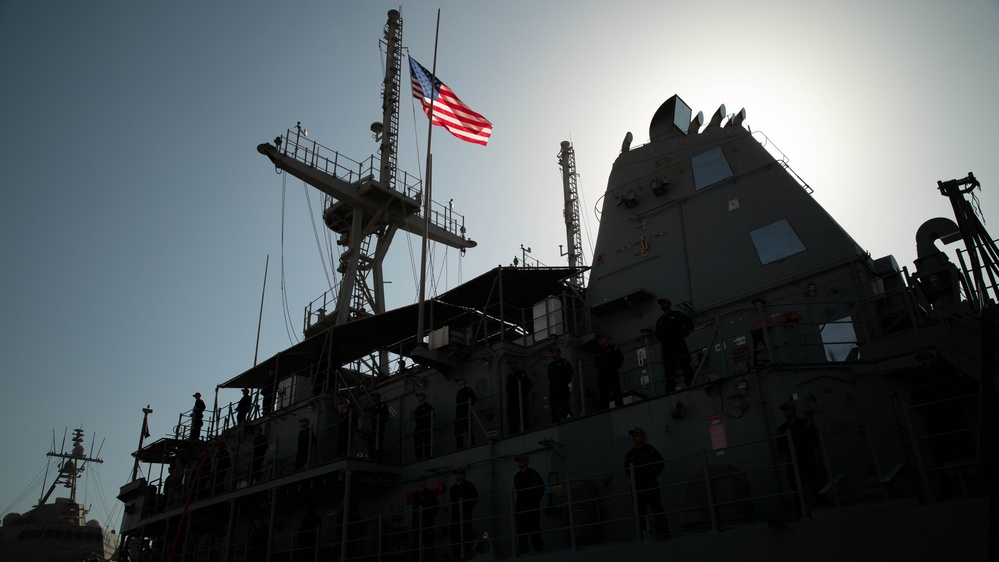 USS Devastator Conducts Decommissioning Ceremony