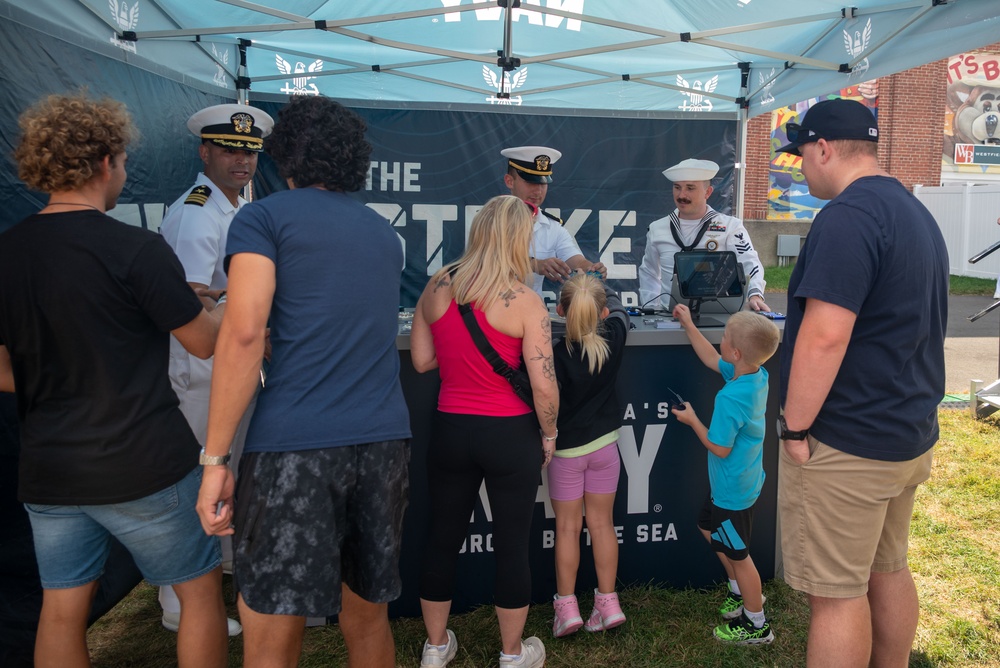 NTAG NEW ENGLAND AND NAVY VIRTUAL REALITY STRIKE GROUP ATTEND BIG E FAIR