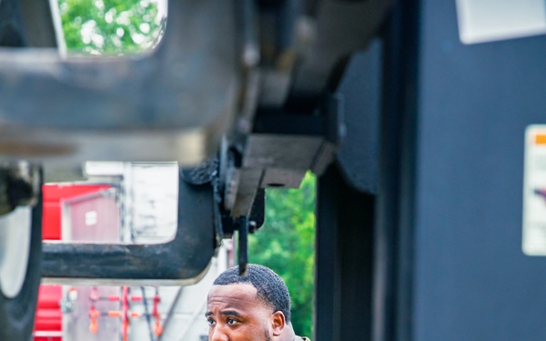 Sailors at VX-1 unload equipment