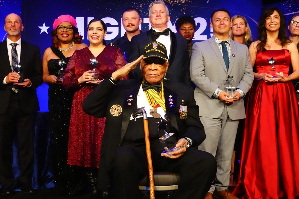Awardees of the Mighty 25