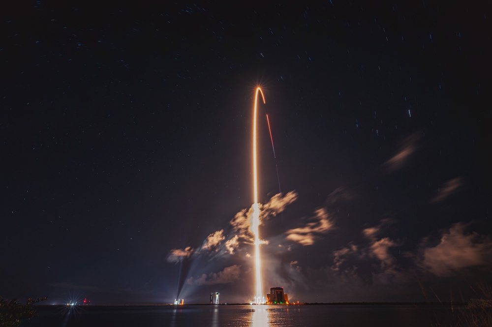 Starlink 10-15 Launches from Cape Canaveral Space Force Station