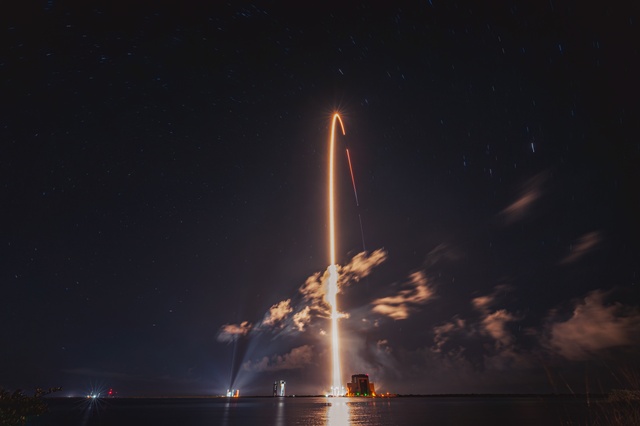 Starlink 10-15 Launches from Cape Canaveral Space Force Station