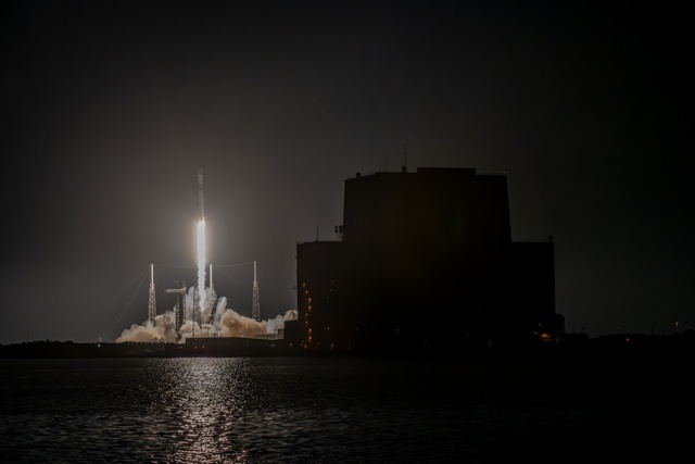 Starlink 10-15 Launches from Cape Canaveral Space Force Station