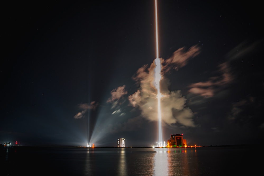 Starlink 10-15 Launches from Cape Canaveral Space Force Station