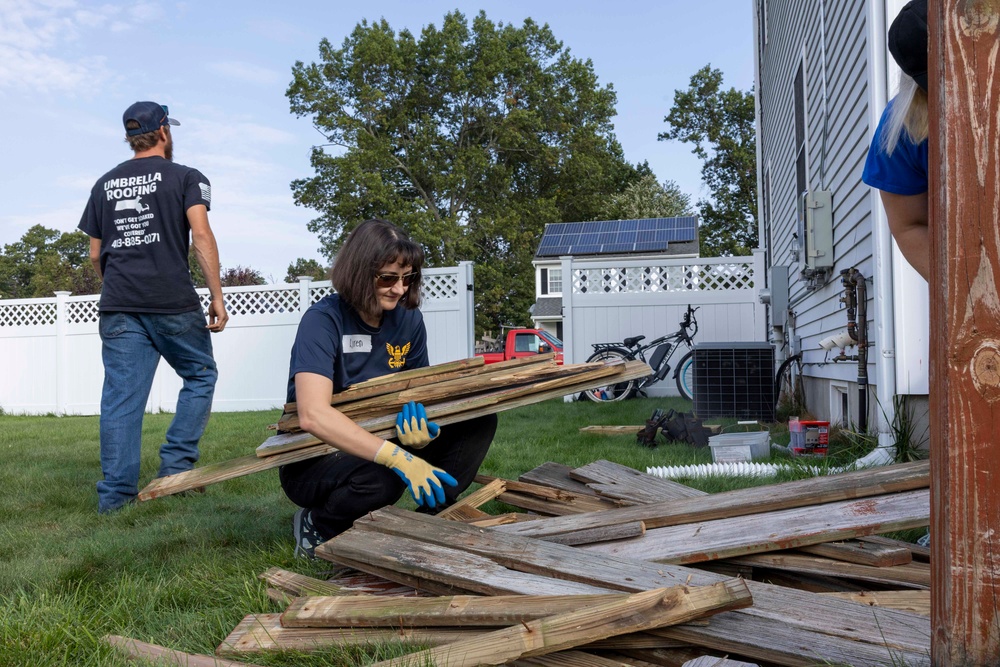 Sailors Repair a Home with Habitat for Humanity during Hartford-Springfield Navy Week