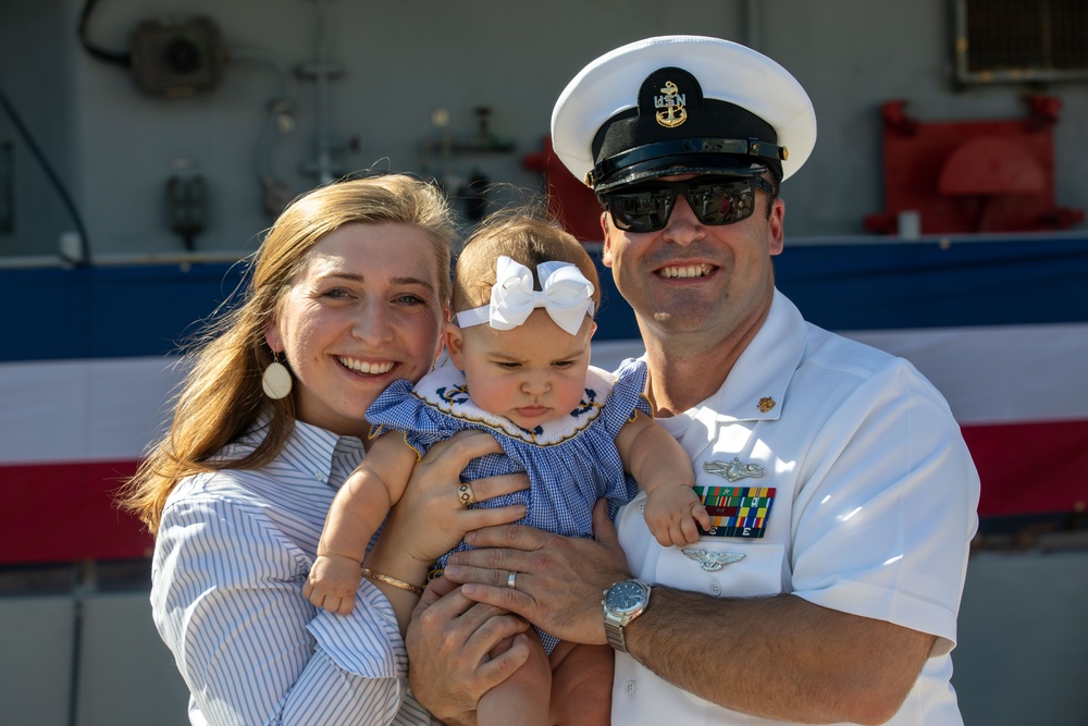 USS Normandy (CG 60) Decommissions