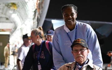 445 AW flies veterans from Wright-Patterson to D.C., back for Honor Flight Dayton