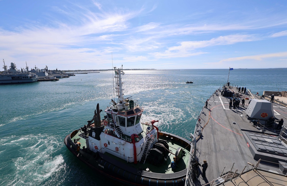 USS Roosevelt (DDG 80) Departs Taranto, Italy, Continues Scheduled Deployment