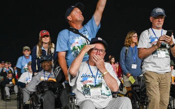445 AW flies veterans from Wright-Patterson to D.C., back for Honor Flight Dayton