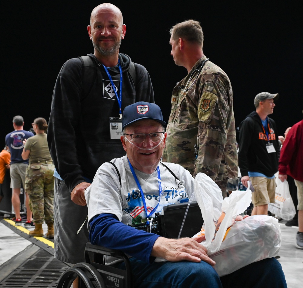 445 AW flies veterans from Wright-Patterson to D.C., back for Honor Flight Dayton
