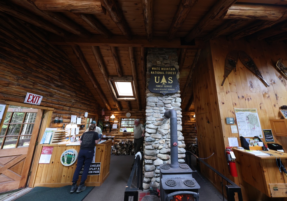 White Mountain National Forest - Lincoln Woods Visitor Center
