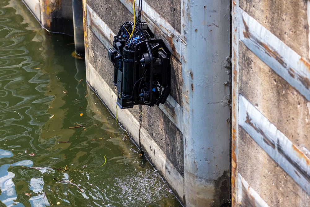 How an Automated Underwater Vehicle Cuts Underwater Risk, Cost and Guesswork