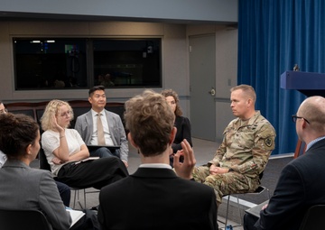 Transatlantic Future Leaders Forum Pentagon Visit