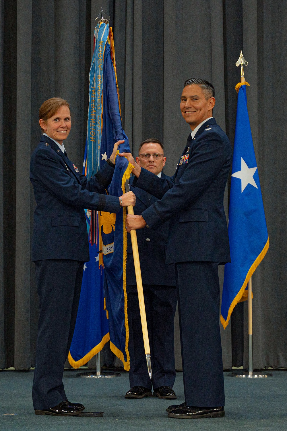 307th Bomb Wing Gains New Commander
