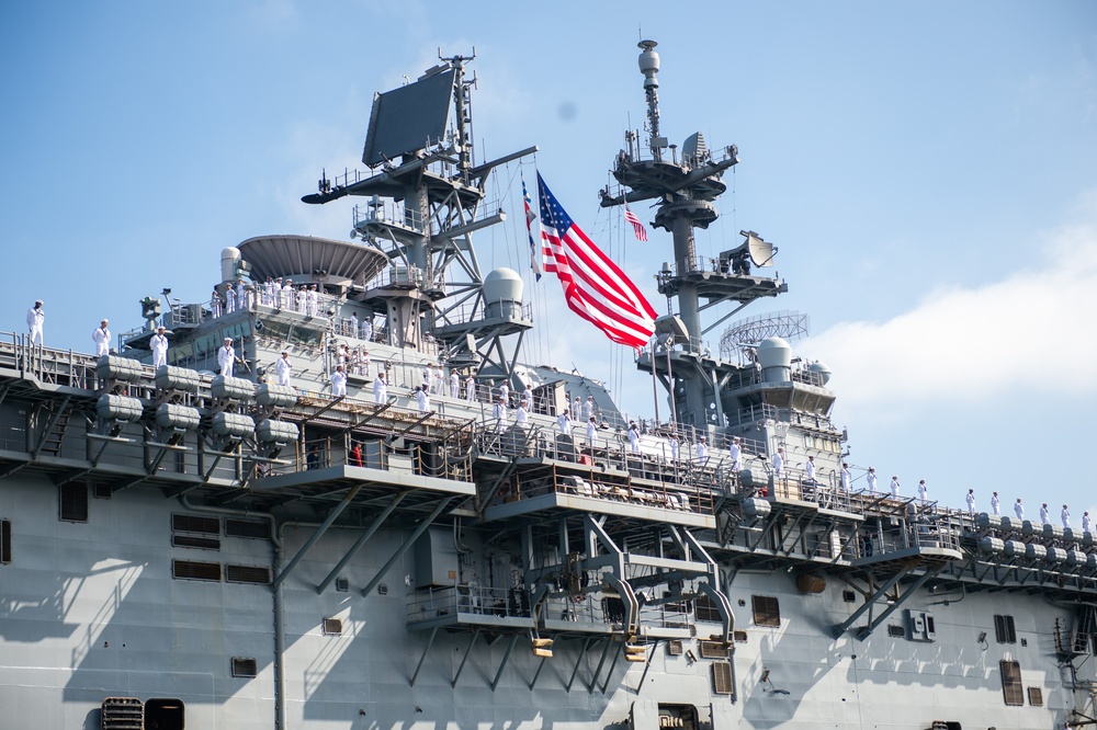 USS America Arrives in San Diego