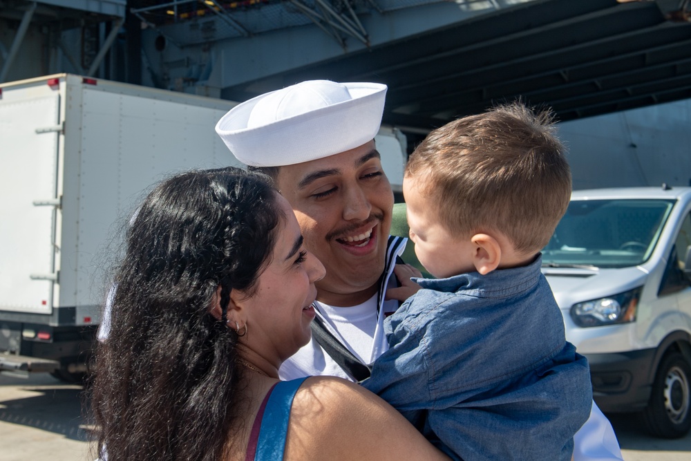USS America Completes Homeport Change to San Diego