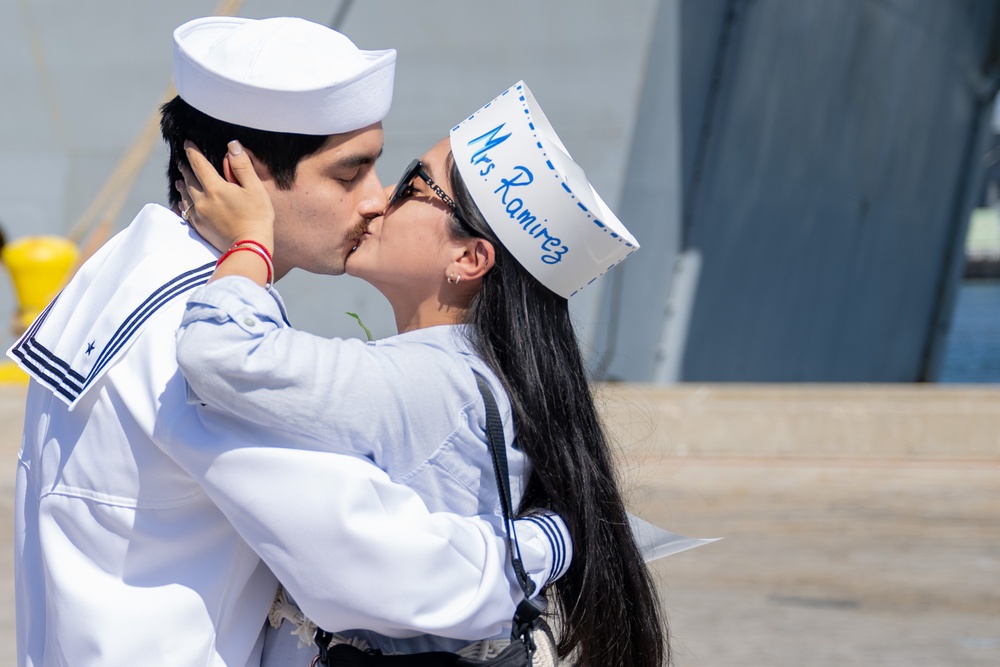 USS America Arrives in San Diego USS America Arrives in San Diego