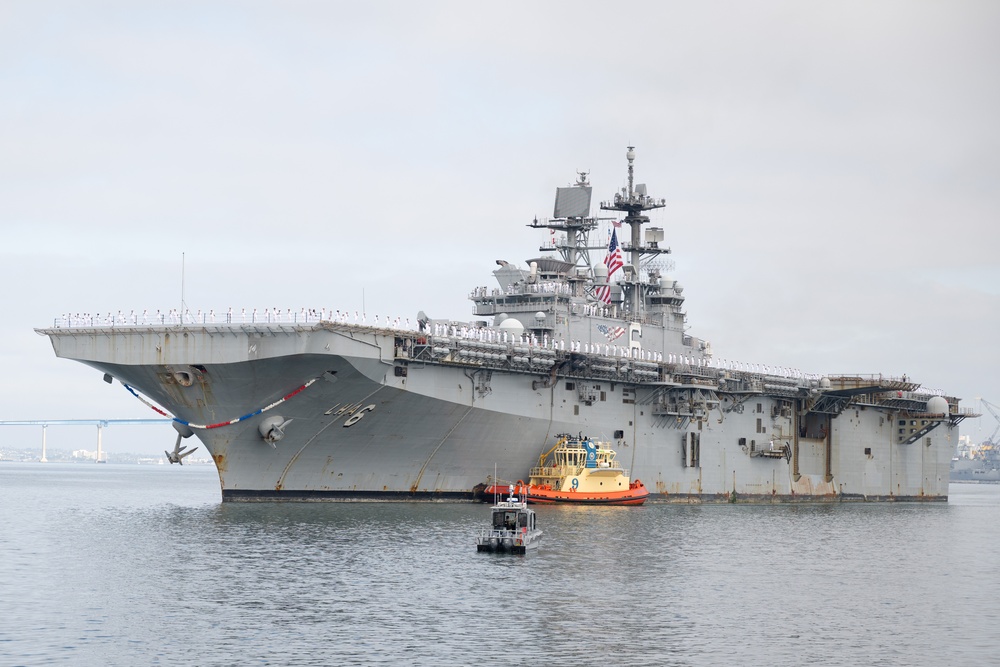 USS America Arrives in San Diego USS America Arrives in San Diego