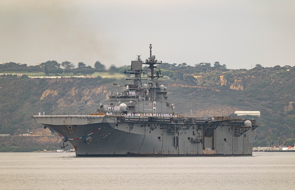 USS America Arrives in San Diego
