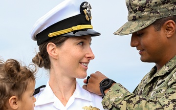 NAVFAC EXWC Officer Promoted to Lieutenant Commander
