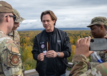 USO Alaska hosts Justin Flom at JBER