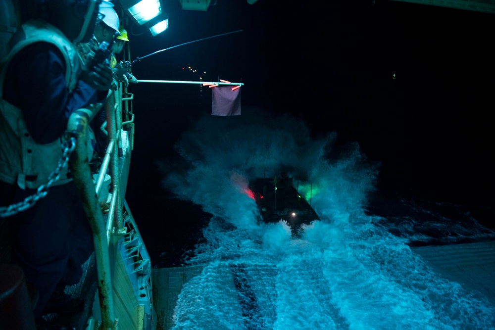 Boxer Conducts ACV Operations