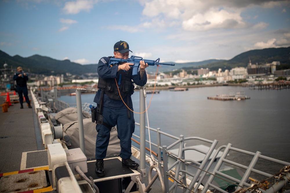 USS Tripoli Performs an Anti-Terrorism Training Team Drill