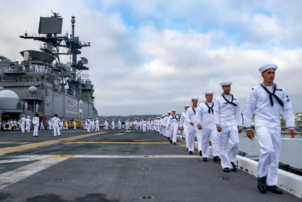 USS America (LHA 6) Man the Rails in Transit to San Diego